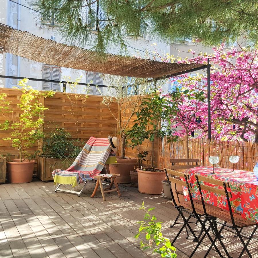 Little House With A Large Roof Garden In The City Center Marseille Exterior photo